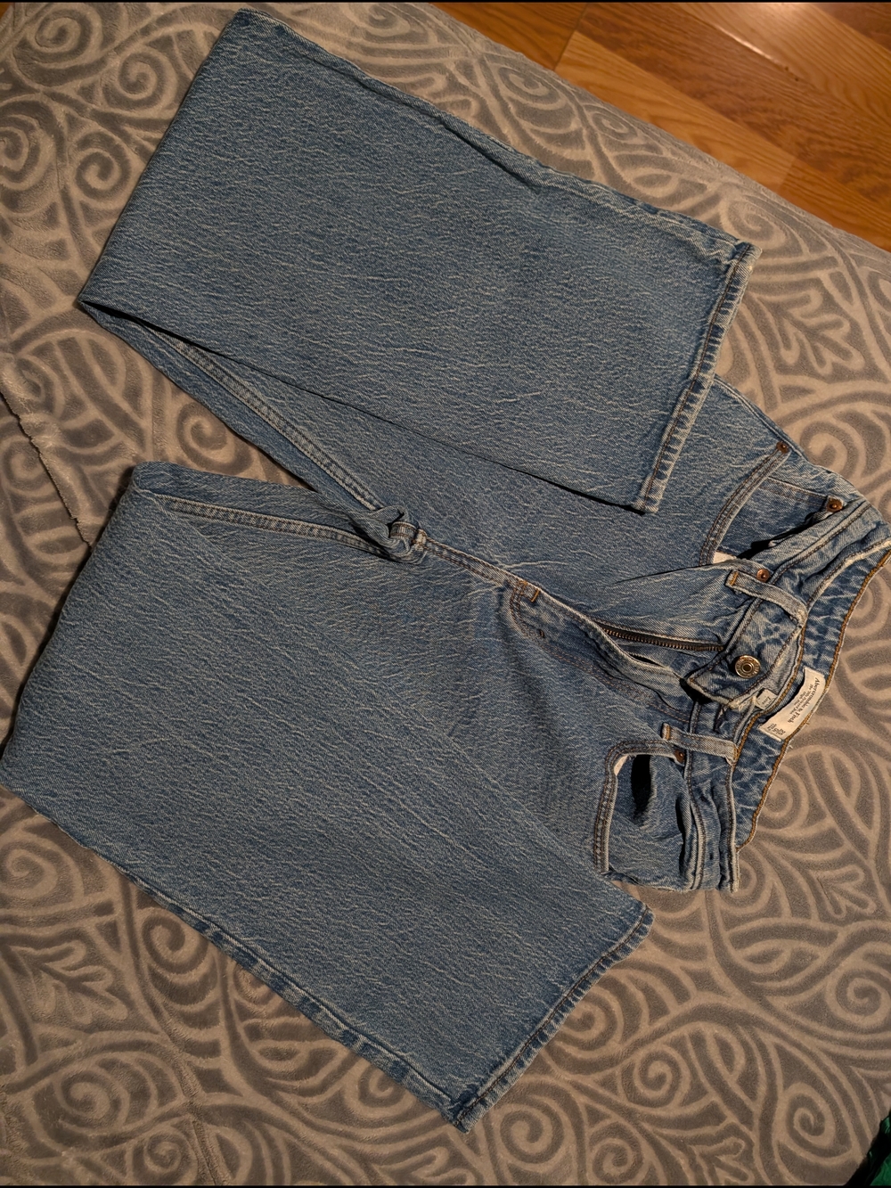 Abercrombie & Fitch Light Blue Women's Straight-Leg Jeans